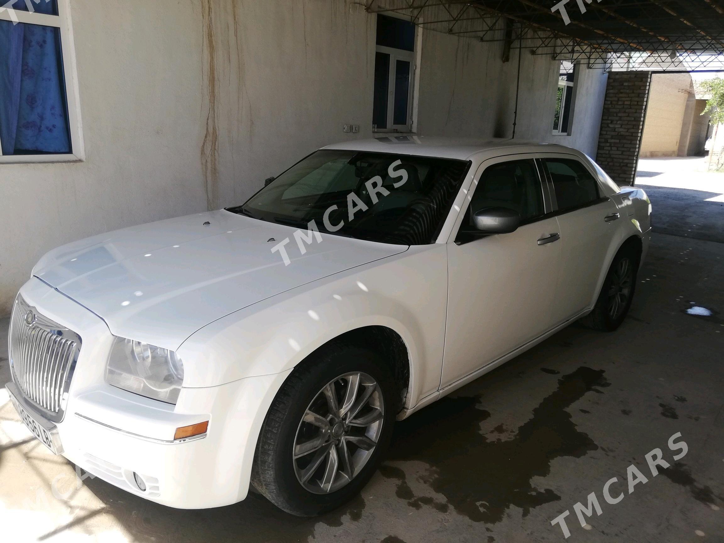 Chrysler 300C 2006 - 110 000 TMT - Саят - img 8