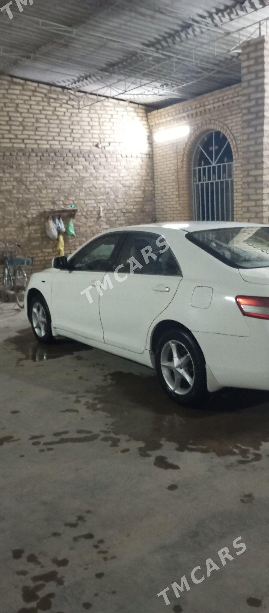 Toyota Camry 2010 - 110 000 TMT - Türkmenabat - img 8