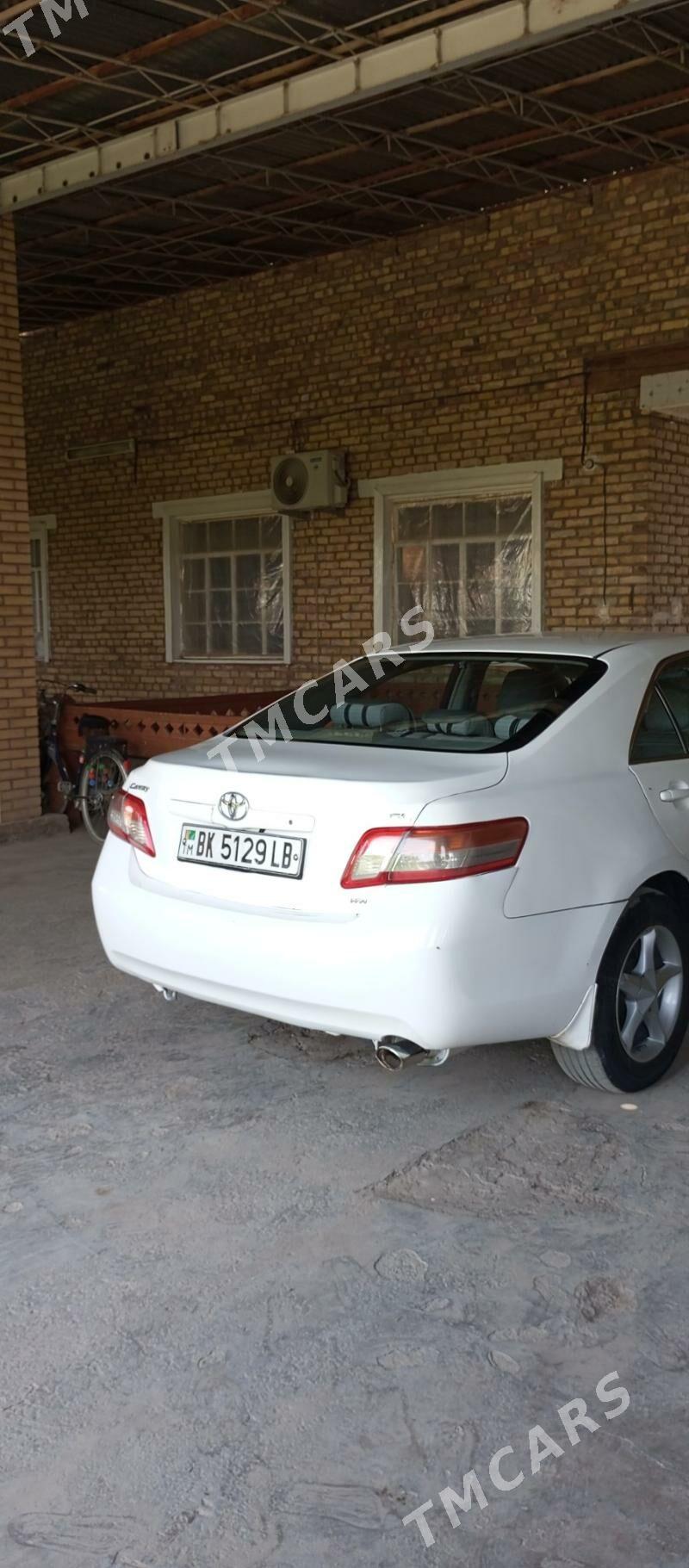 Toyota Camry 2010 - 110 000 TMT - Türkmenabat - img 6