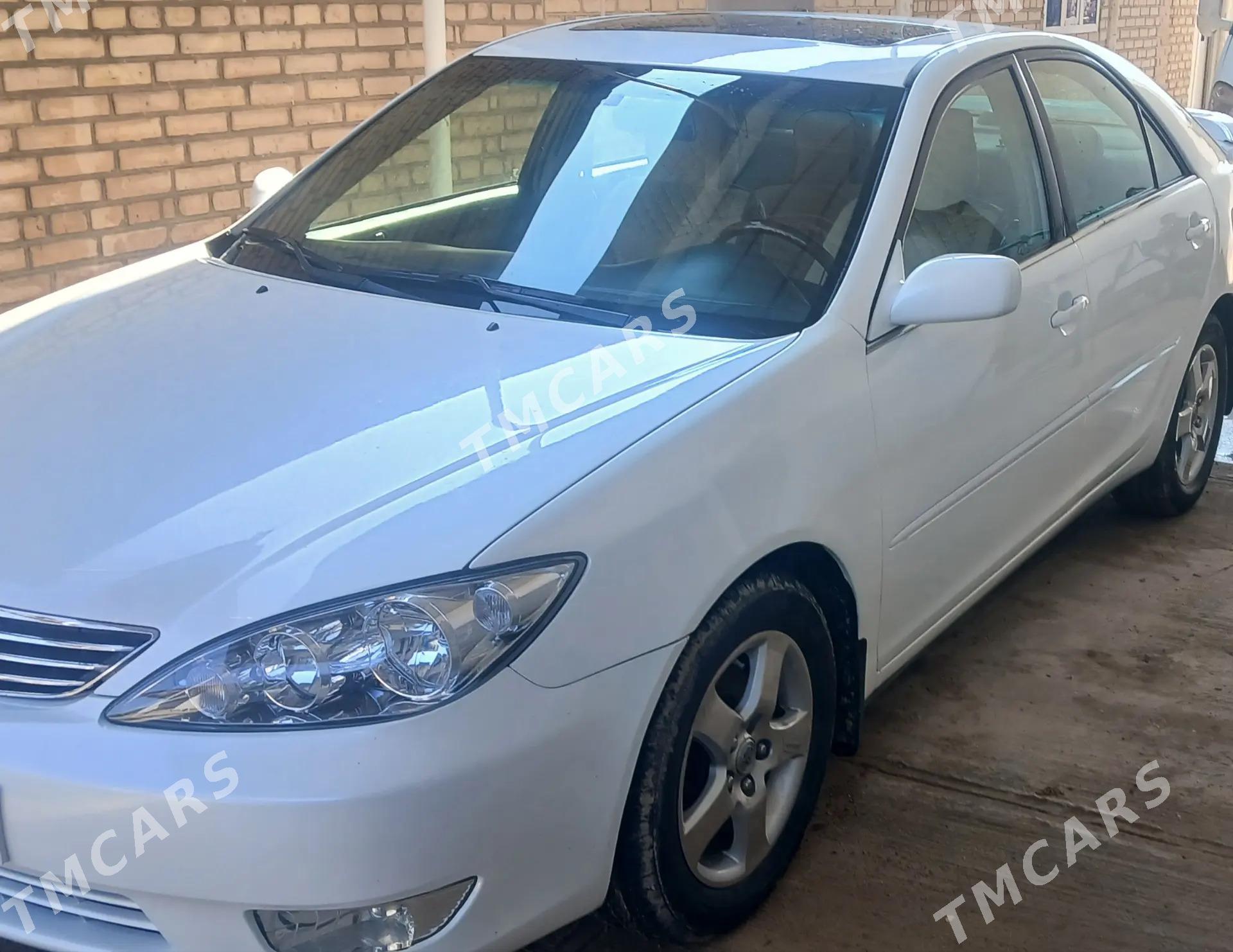 Toyota Camry 2005 - 180 000 TMT - Çärjew - img 3