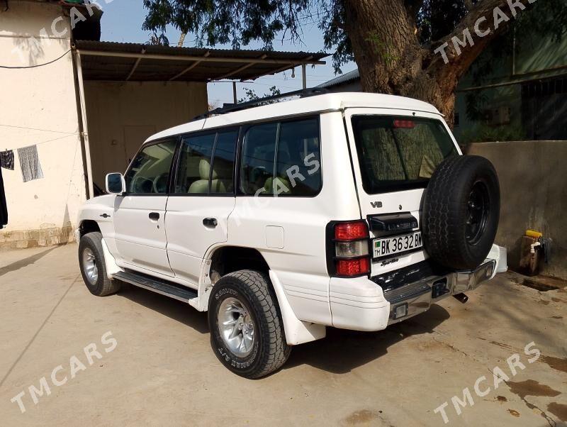Mitsubishi Montero 1998 - 60 000 TMT - Балканабат - img 2