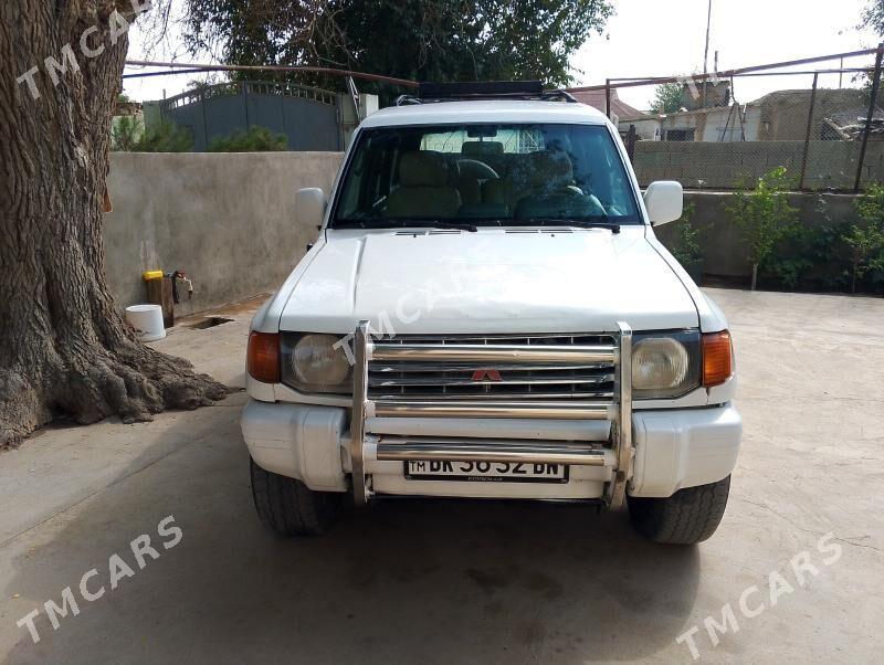 Mitsubishi Montero 1998 - 60 000 TMT - Балканабат - img 4