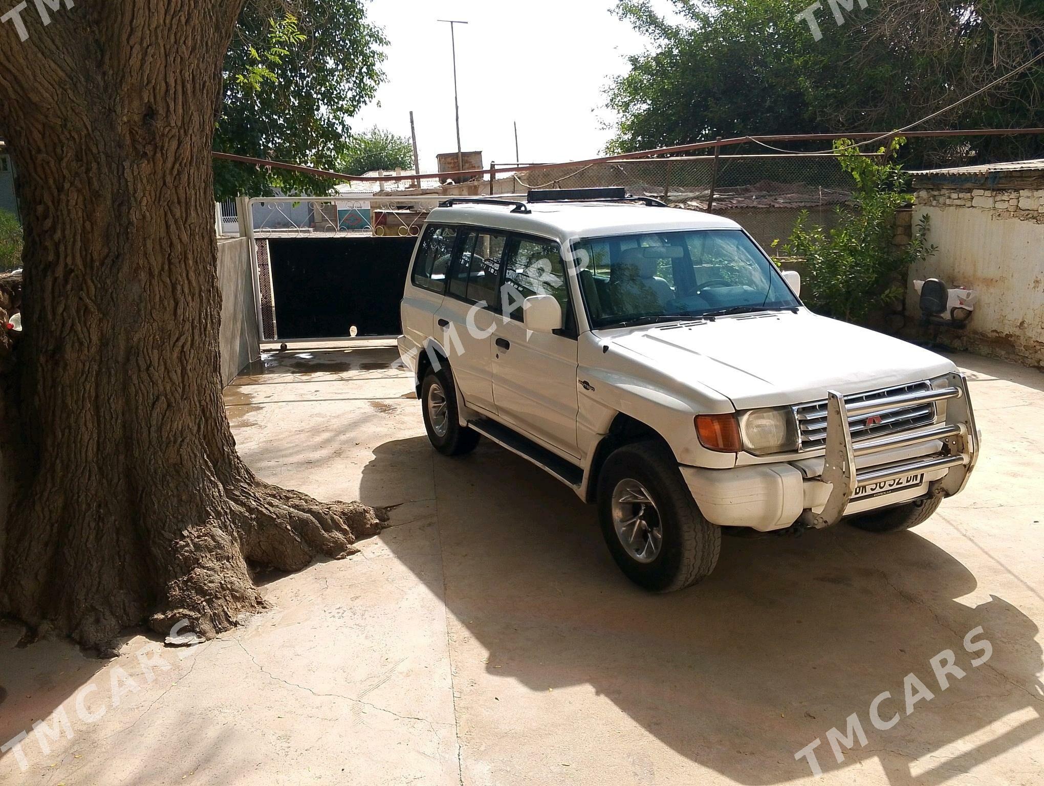 Mitsubishi Montero 1998 - 60 000 TMT - Балканабат - img 5