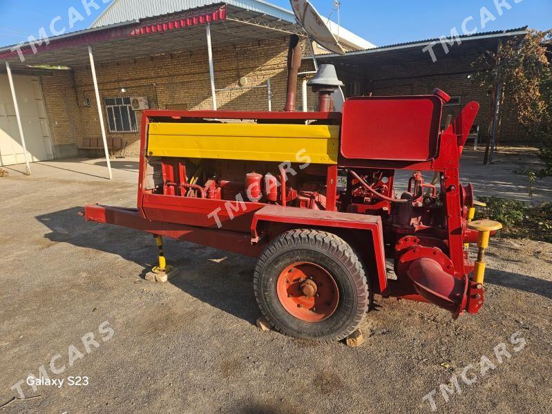 MTZ 82 2009 - 40 000 TMT - Фарап - img 3