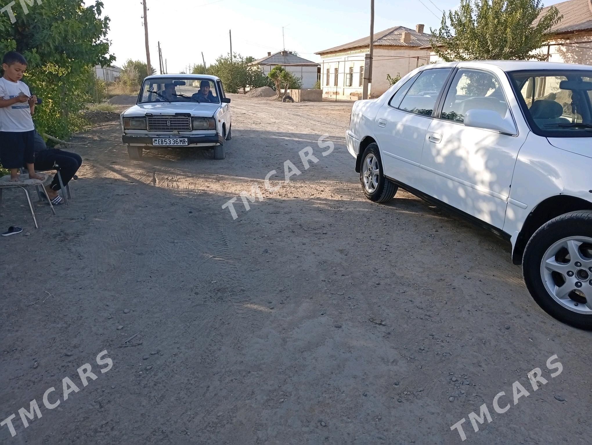 Toyota Camry 1993 - 75 000 TMT - Baýramaly - img 5