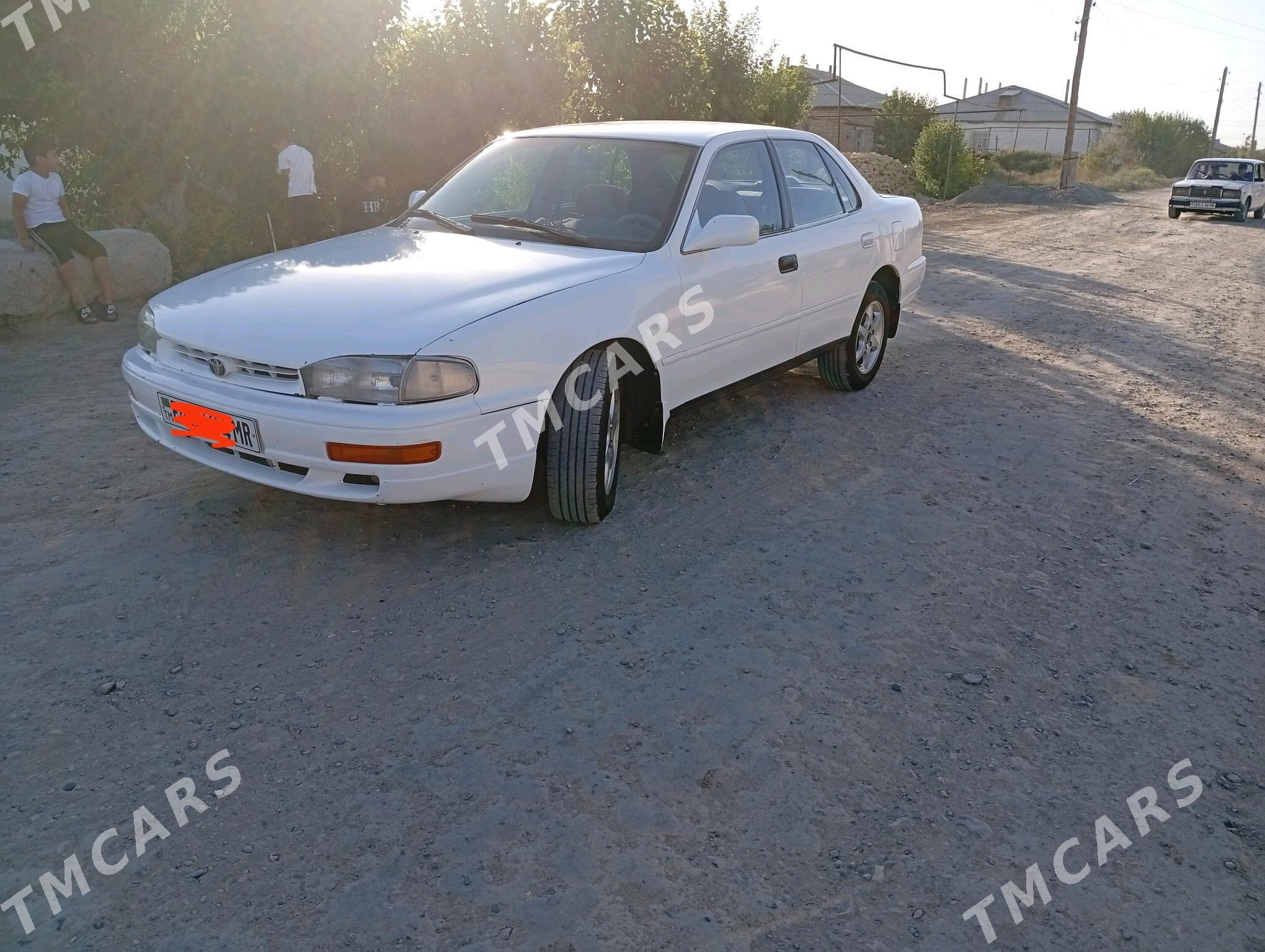 Toyota Camry 1993 - 75 000 TMT - Baýramaly - img 10