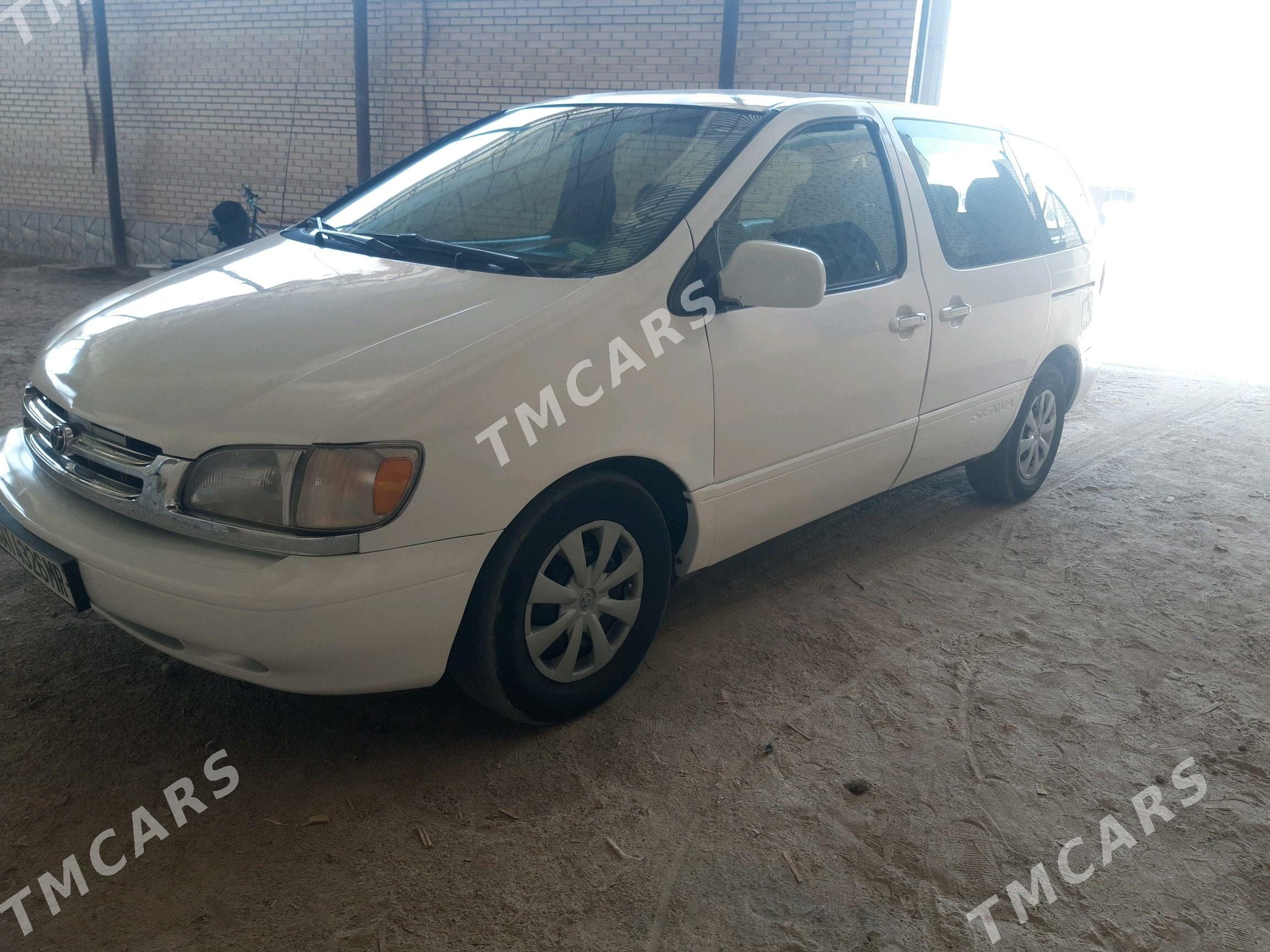 Toyota Sienna 1999 - 140 000 TMT - Mary - img 3