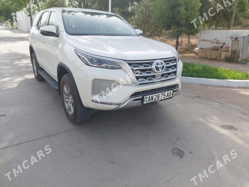 Toyota Fortuner 2022 - 625 000 TMT - 14 этап - Элитки (Улица Совхозная) - img 2