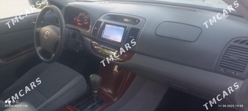 Toyota Camry 2005 - 165 000 TMT - Halaç - img 7