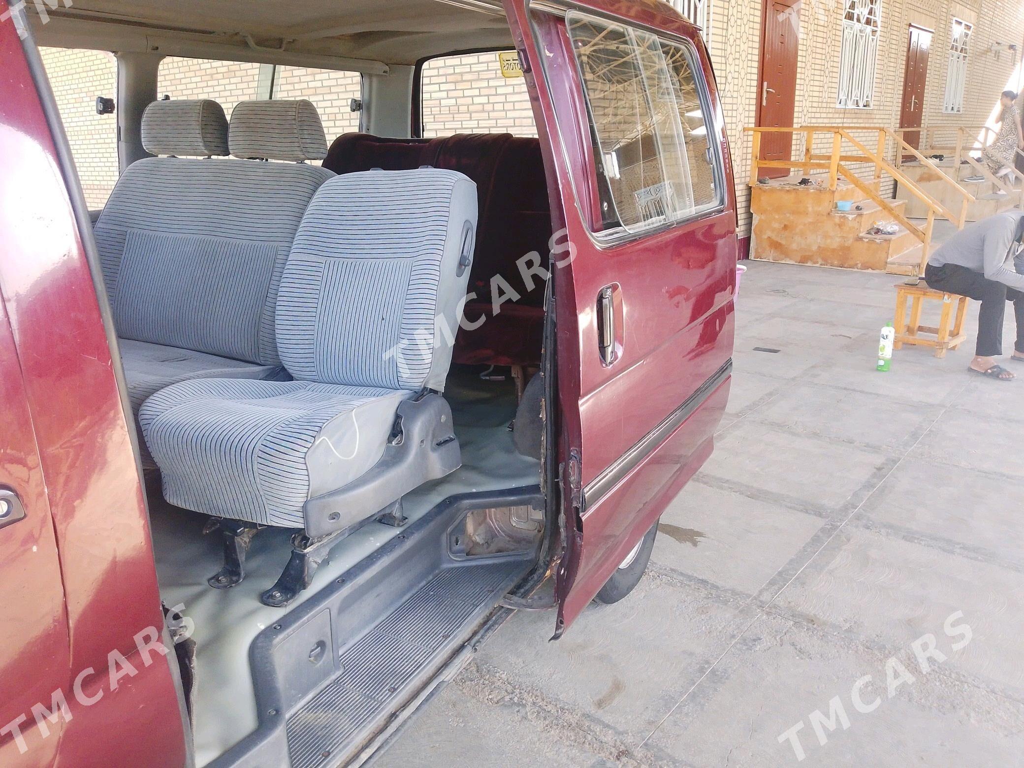 Toyota Hiace 1991 - 44 000 TMT - Векильбазар - img 3