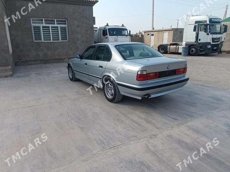 BMW 530 1990 - 90 000 TMT - Jebel - img 3