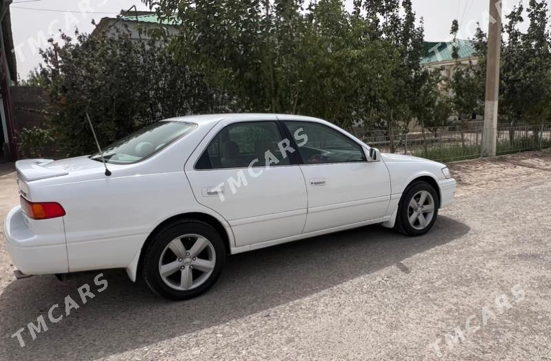 Toyota Camry 2000 - 130 000 TMT - Теджен - img 6