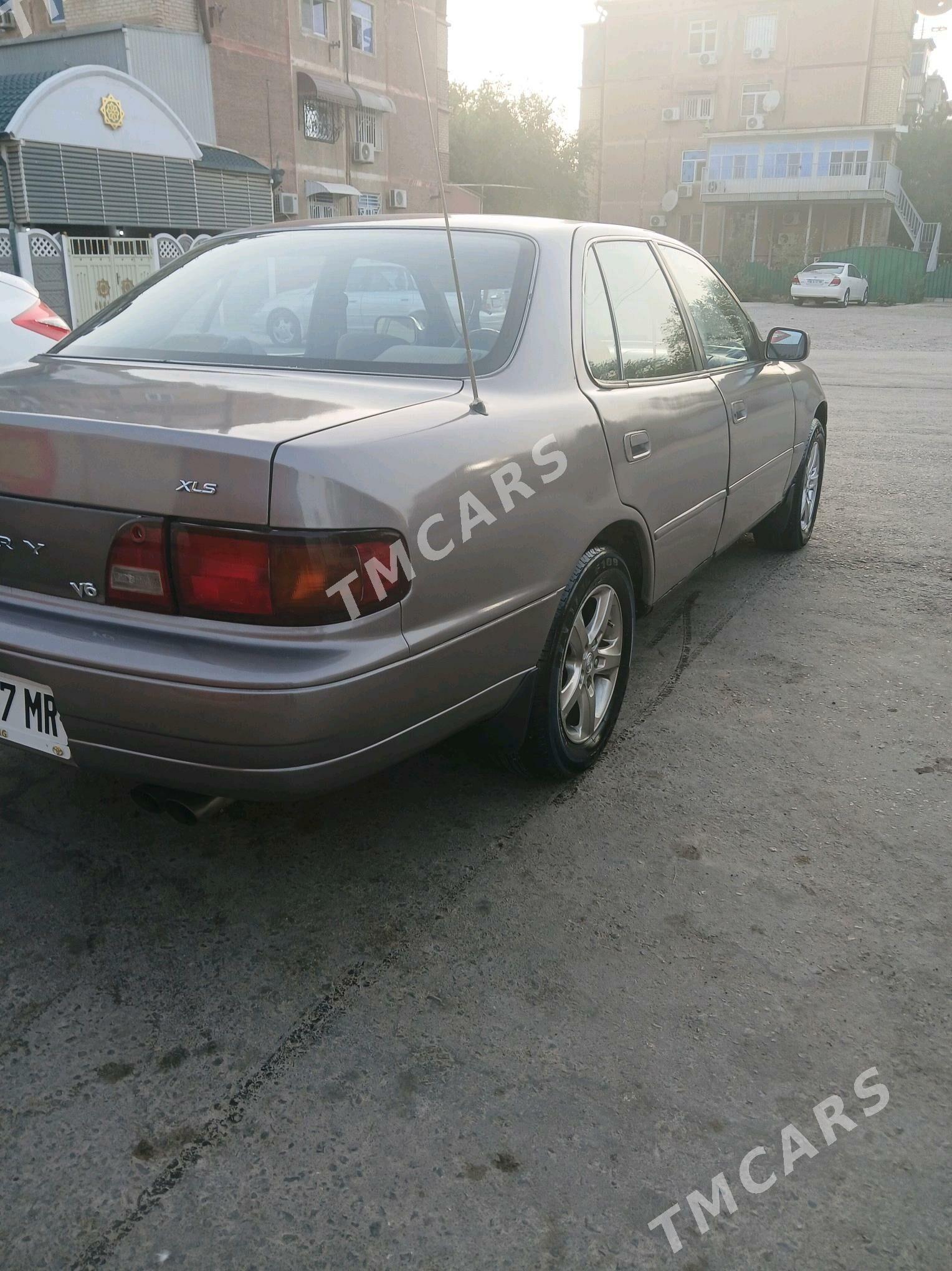 Toyota Camry 1995 - 76 000 TMT - Мары - img 8