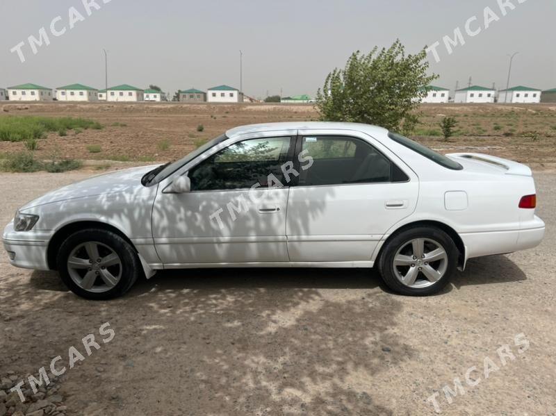 Toyota Camry 2000 - 130 000 TMT - Теджен - img 4