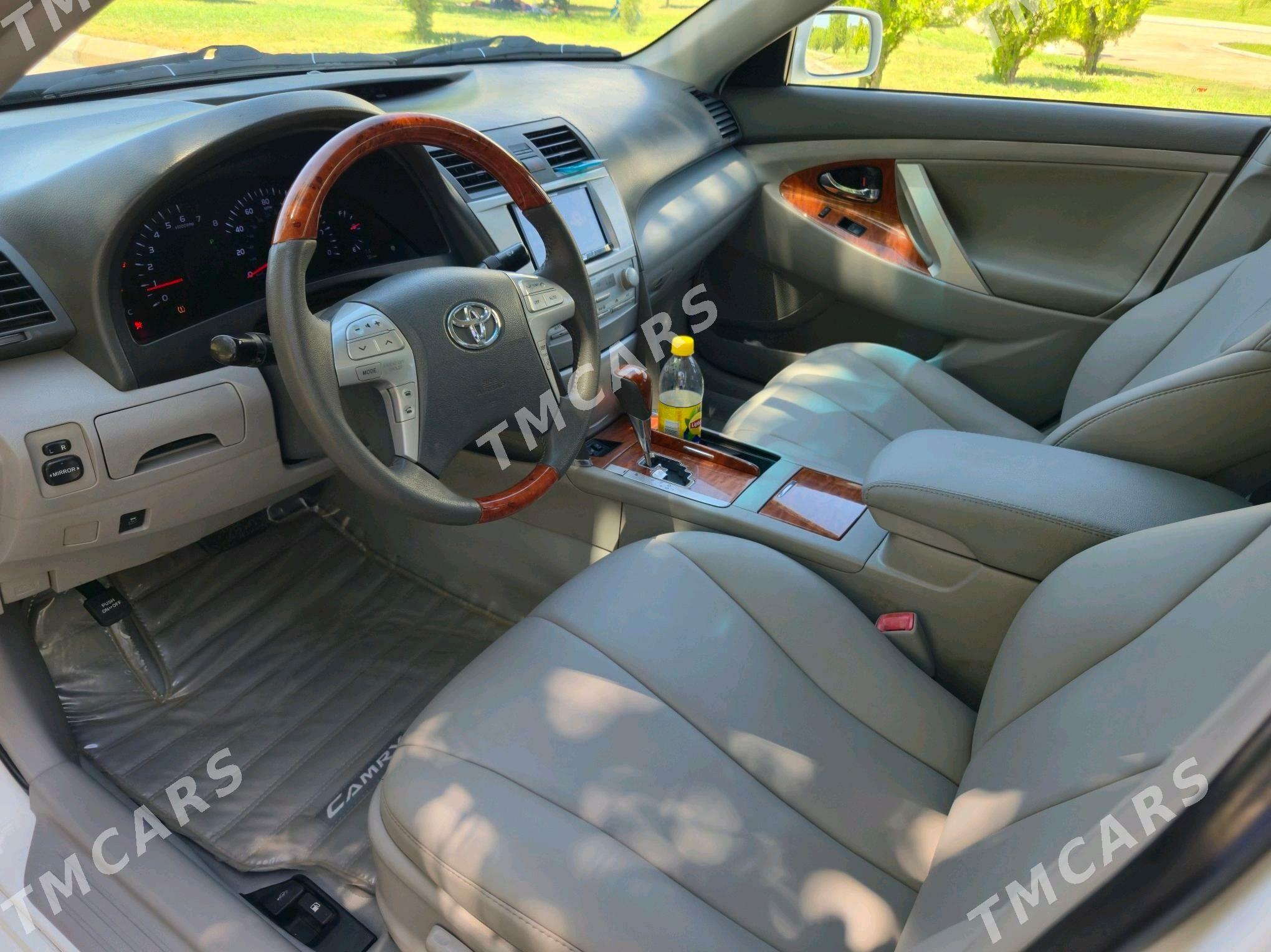 Toyota Camry 2010 - 220 000 TMT - Дашогуз - img 3