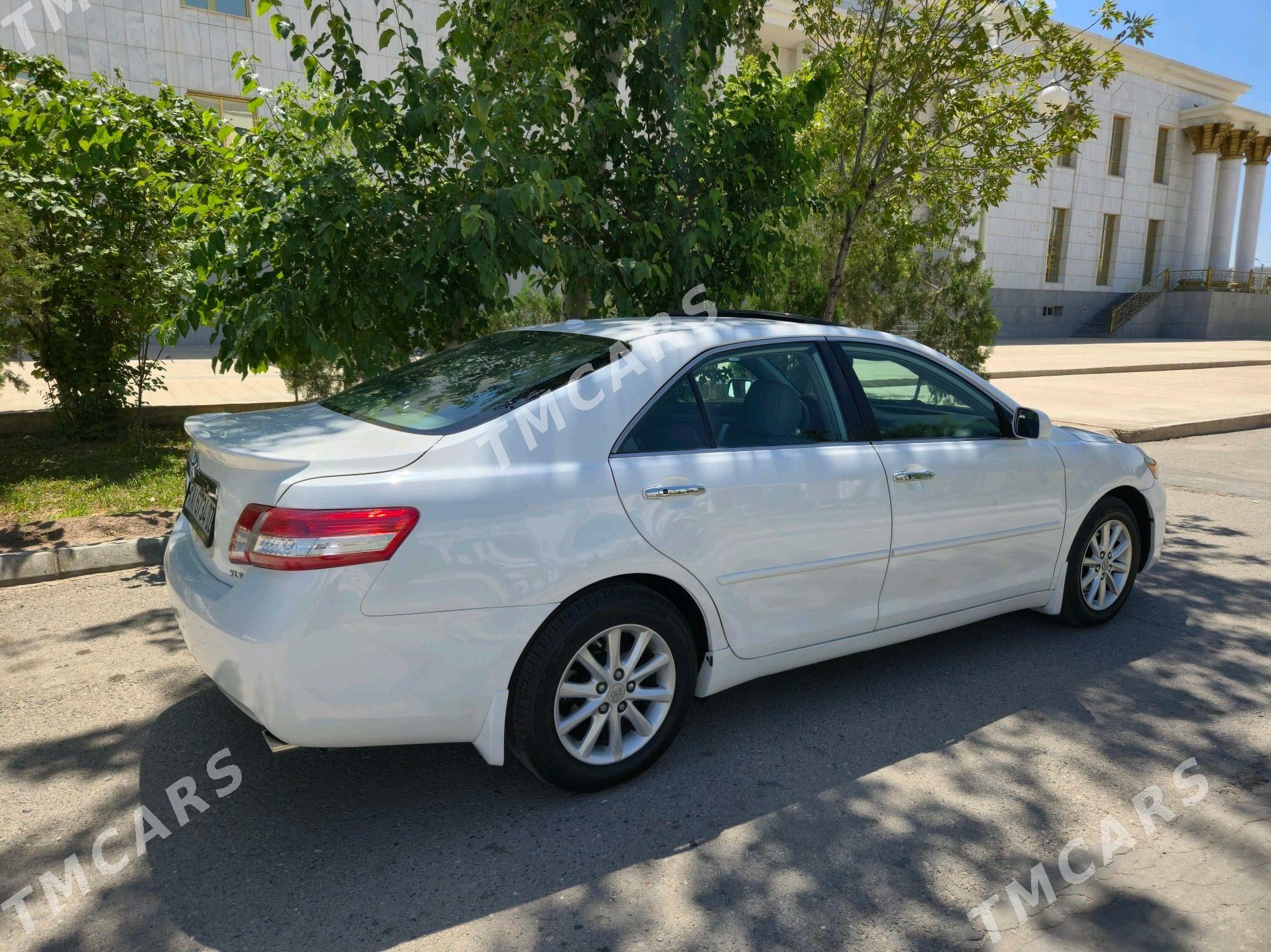 Toyota Camry 2010 - 220 000 TMT - Дашогуз - img 4