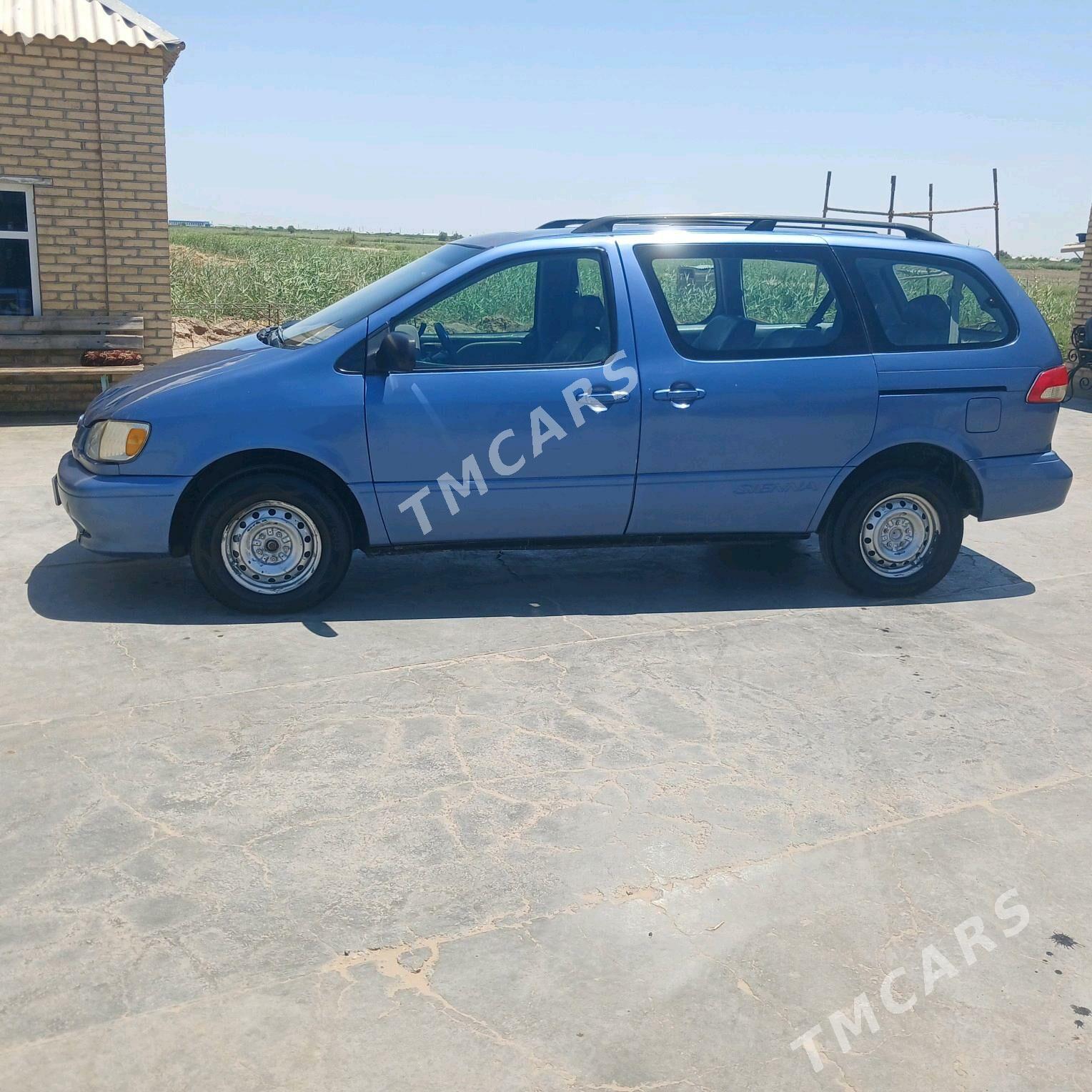 Toyota Sienna 2001 - 115 000 TMT - Sakarçäge - img 3