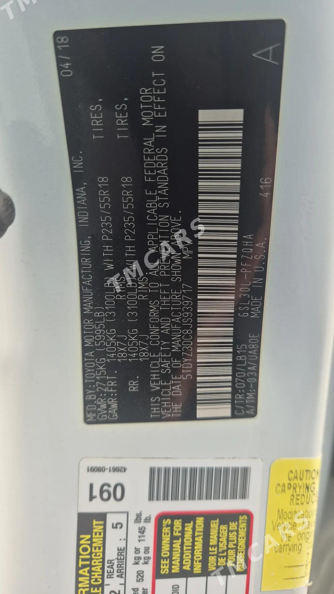 Toyota Sienna 2018 - 600 000 TMT - ул. Подвойского (Битарап Туркменистан шаёлы) - img 3