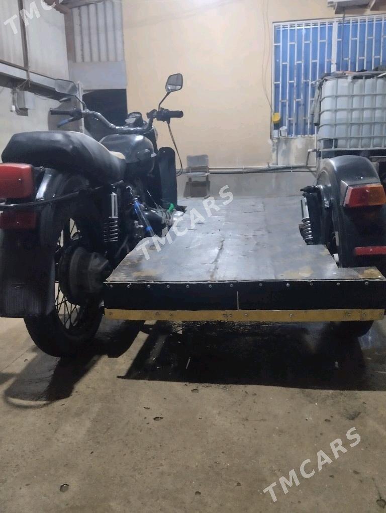 Ural 4320 1990 - 8 000 TMT - Bäherden - img 3