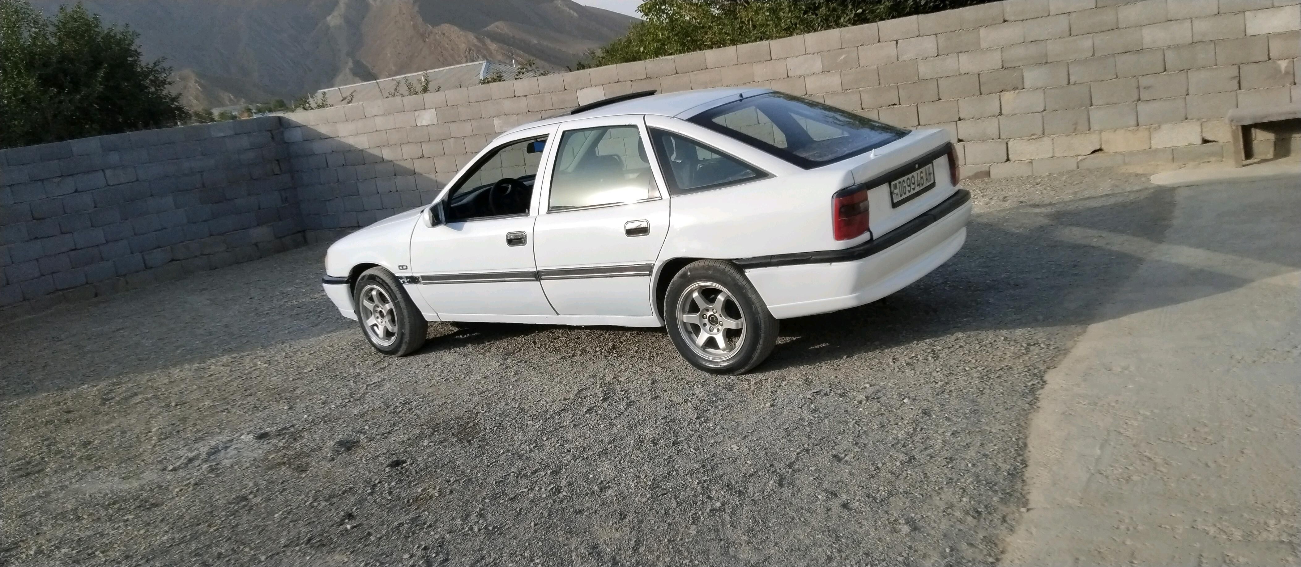 Opel Vectra 1992 - 27 000 TMT - Bäherden - img 5