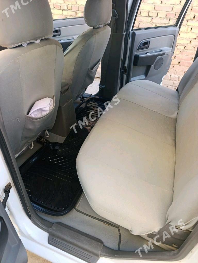 Toyota Hilux 2012 - 150 000 TMT - Мургап - img 4