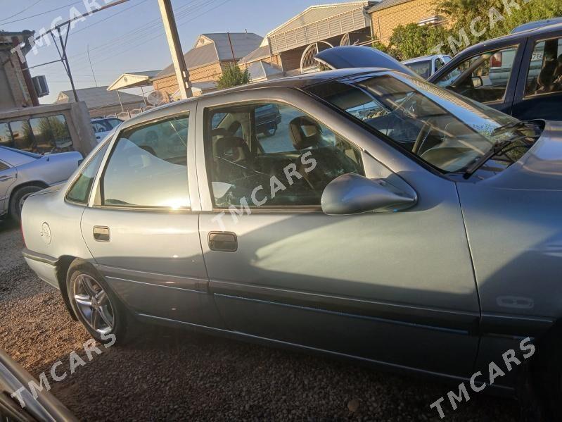 Opel Vectra 1992 - 25 000 TMT - Wekilbazar - img 3