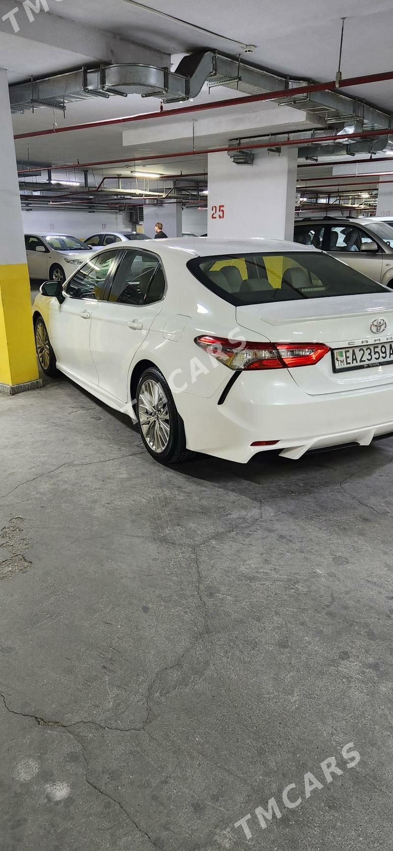 Toyota Camry 2018 - 280 000 TMT - Ашхабад - img 2