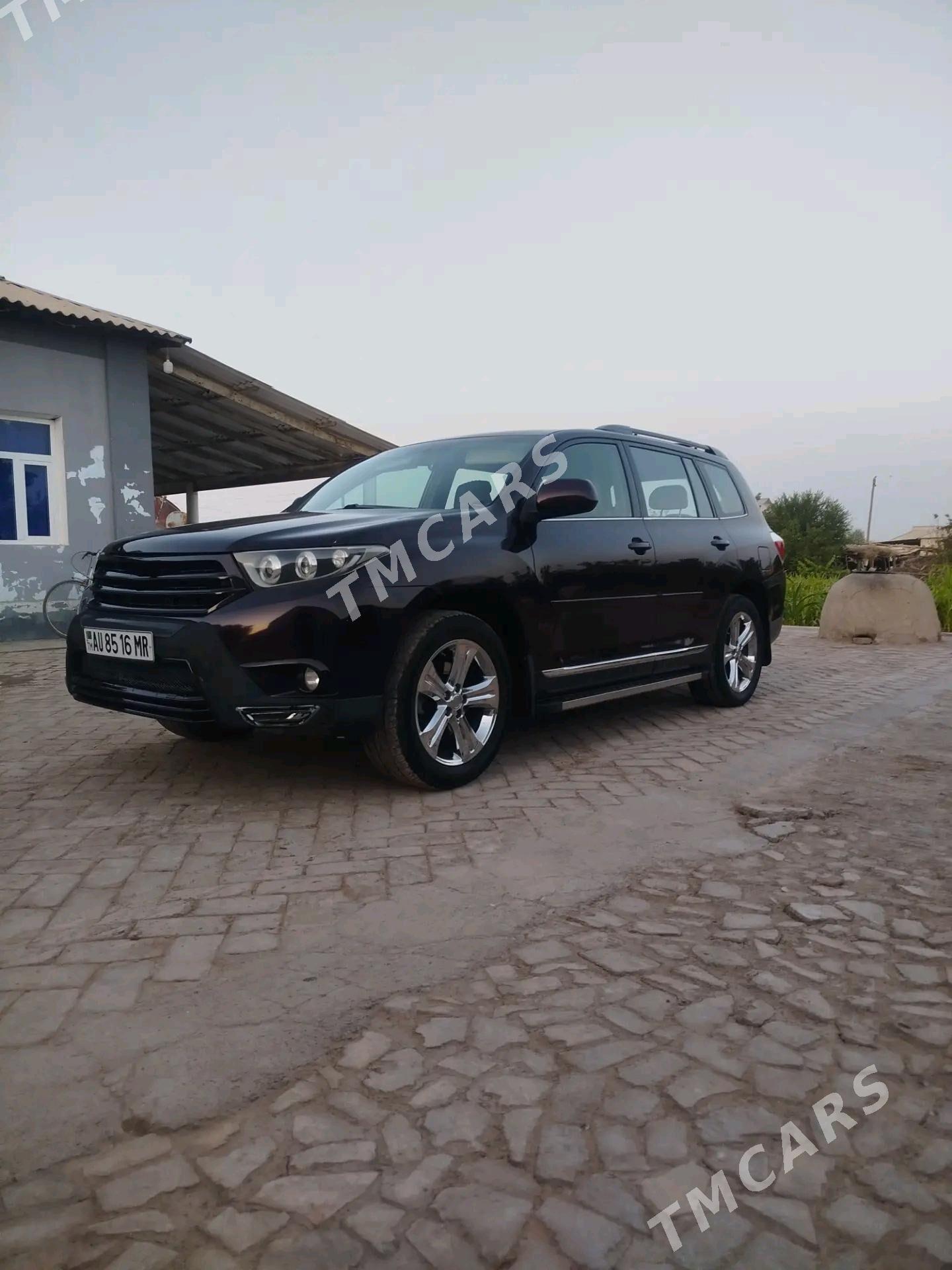 Toyota Highlander 2012 - 290 000 TMT - Туркменгала - img 3