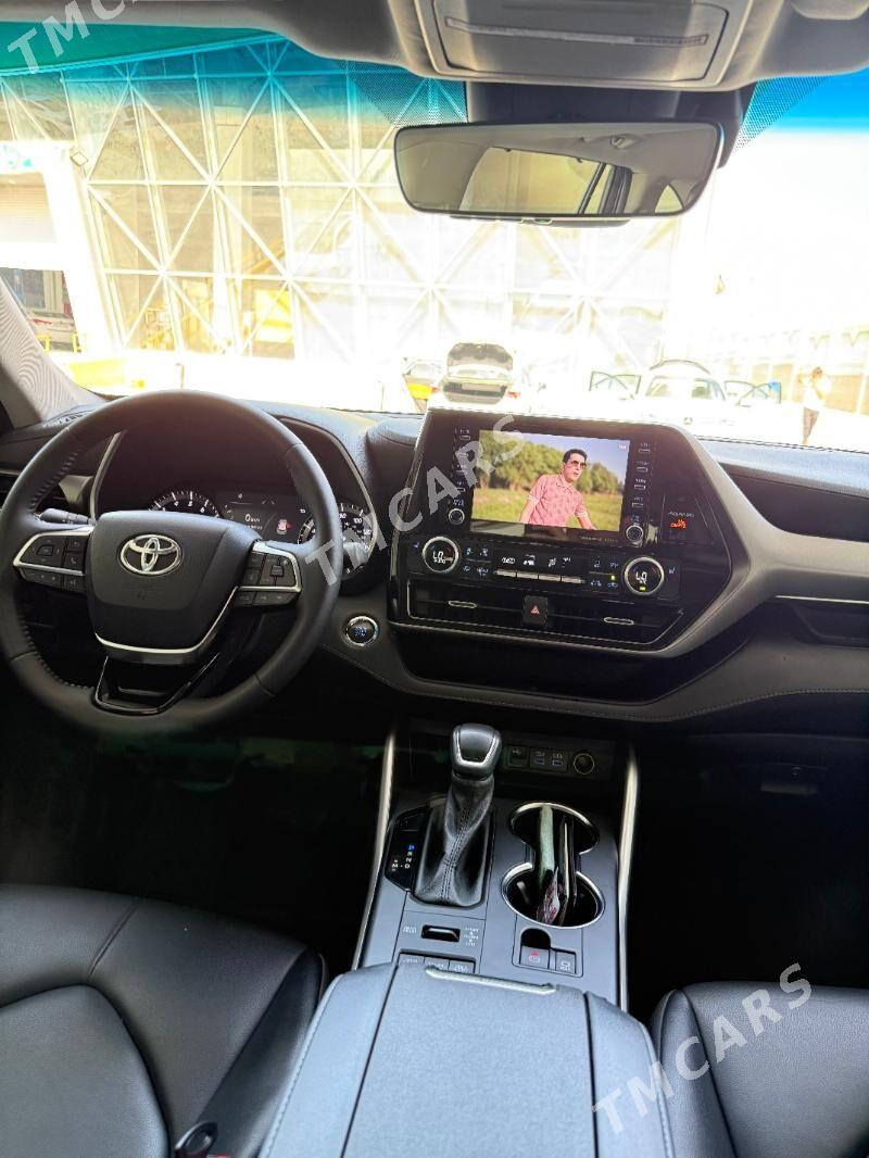 Toyota Highlander 2022 - 570 000 TMT - Ашхабад - img 5