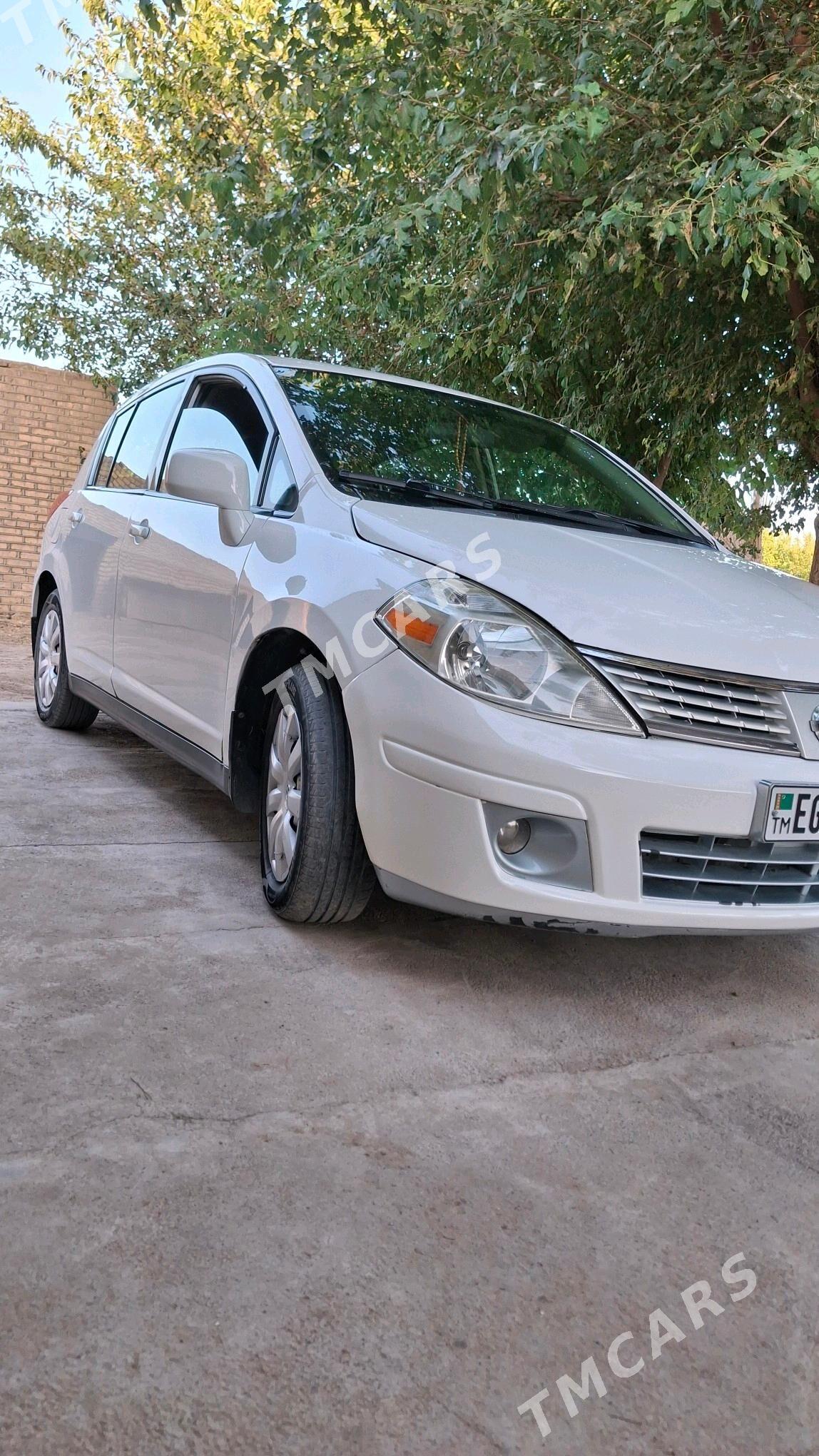 Nissan Versa 2011 - 96 000 TMT - Мары - img 6