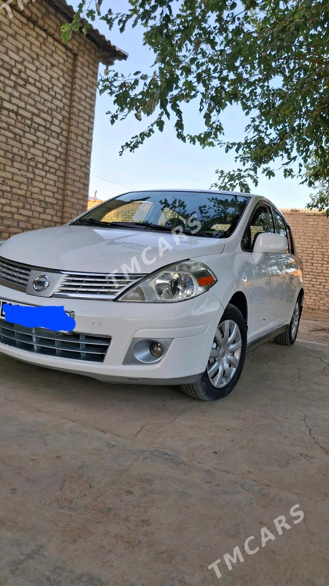 Nissan Versa 2011 - 96 000 TMT - Мары - img 7