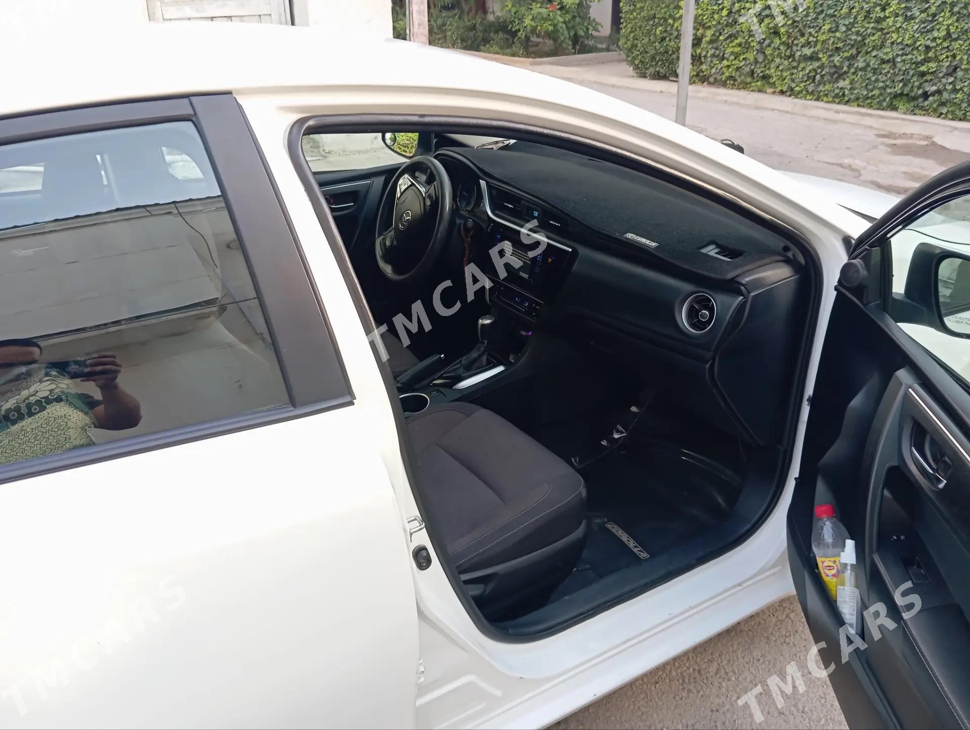 Toyota Corolla 2019 - 175 000 TMT - Aşgabat - img 4