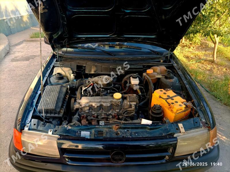 Opel Astra 1994 - 32 000 TMT - Daşoguz - img 4