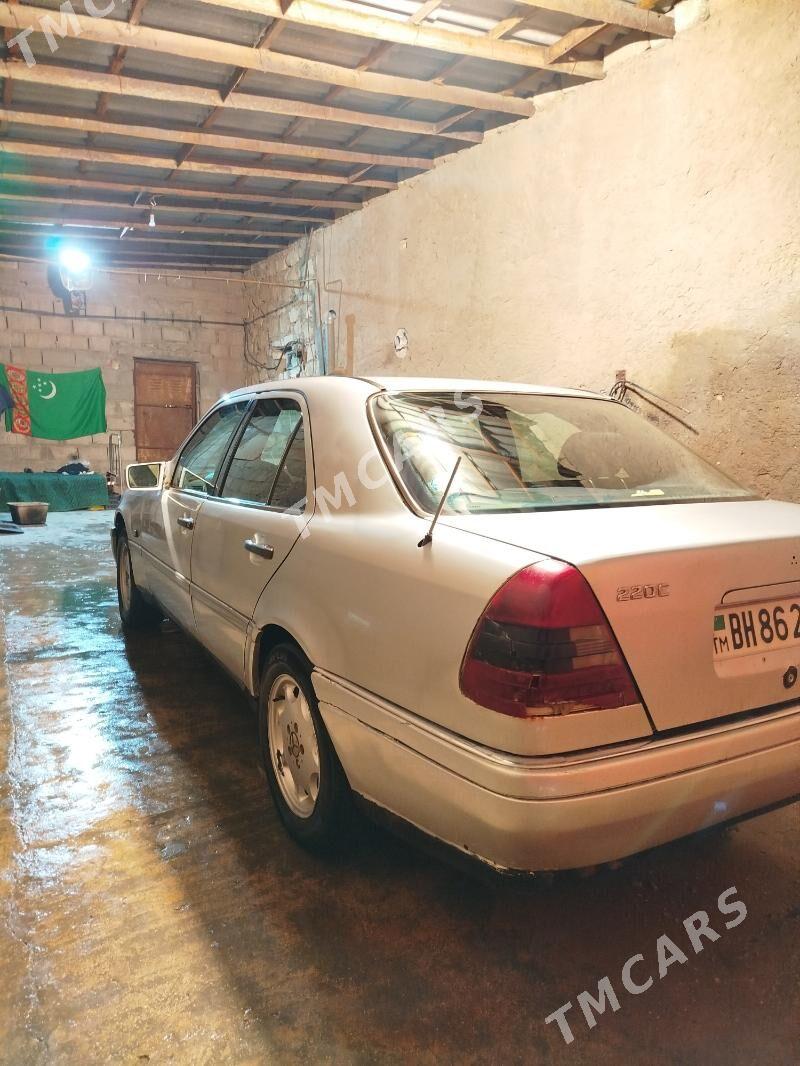 Mercedes-Benz 230E 1996 - 32 000 TMT - Балканабат - img 3