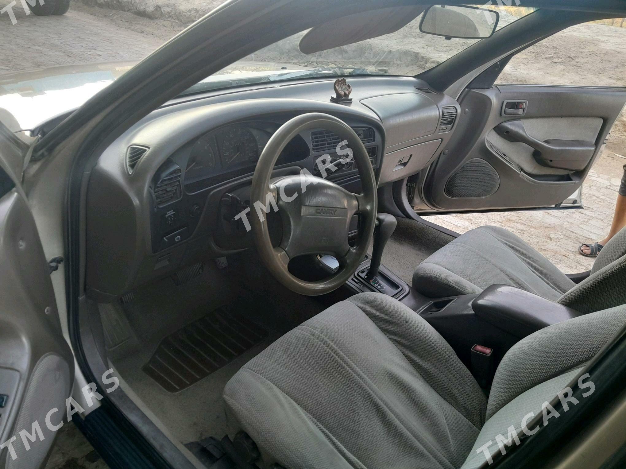 Toyota Camry 1996 - 92 000 TMT - Мары - img 4