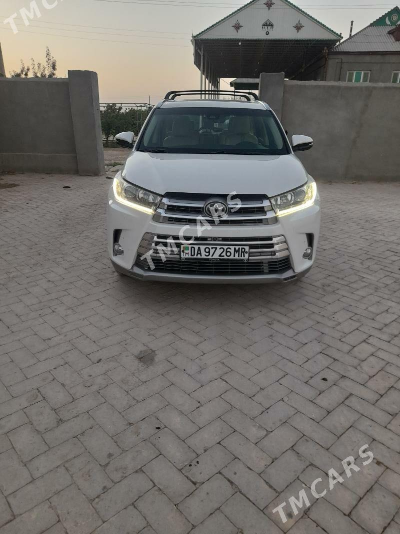 Toyota Highlander 2018 - 420 000 TMT - Baýramaly - img 3