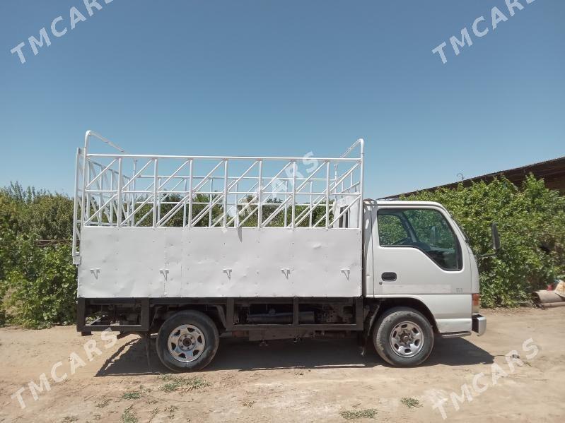 Isuzu Amigo 1998 - 130 000 TMT - Dänew - img 1