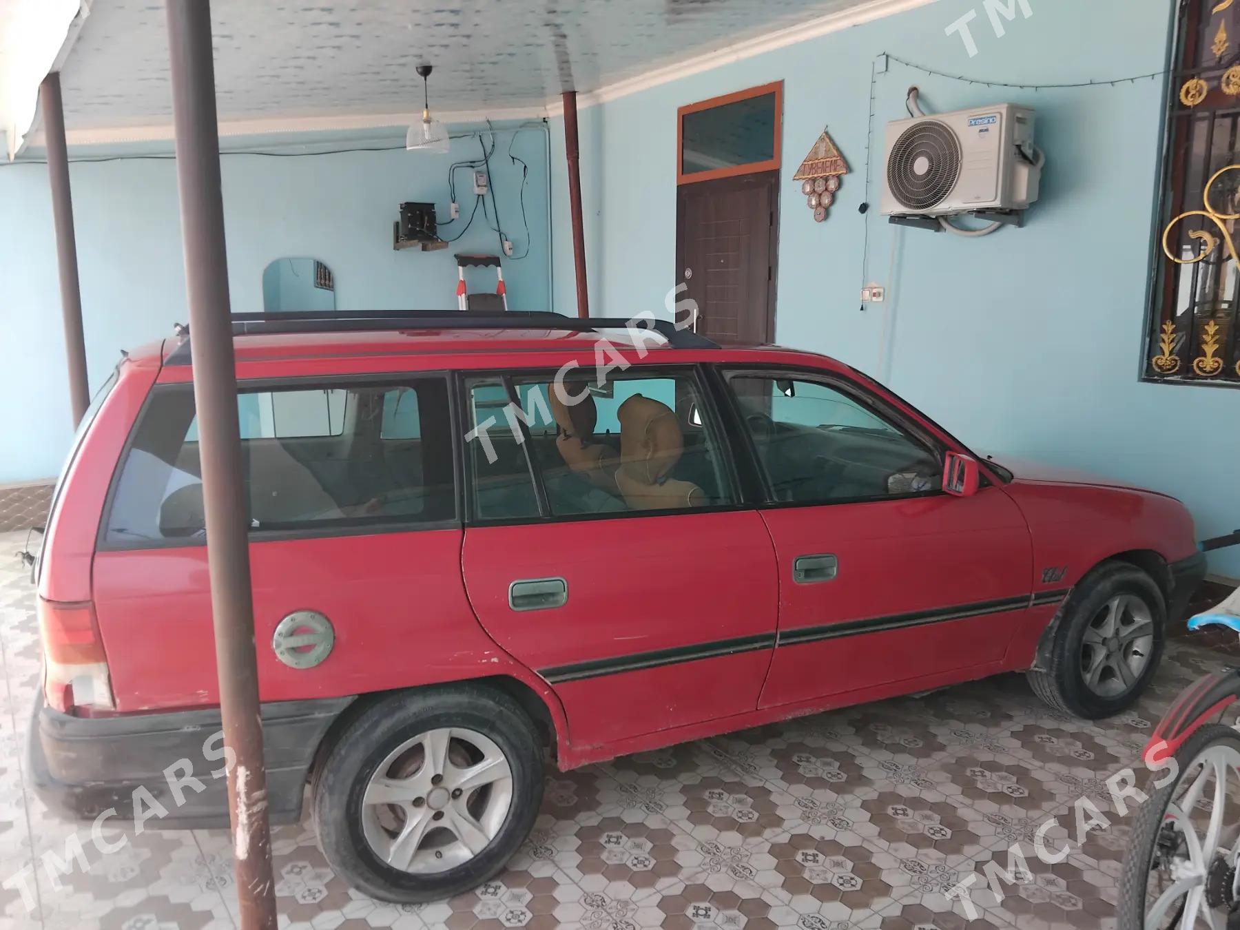 Opel Astra 1993 - 25 000 TMT - Керки - img 3