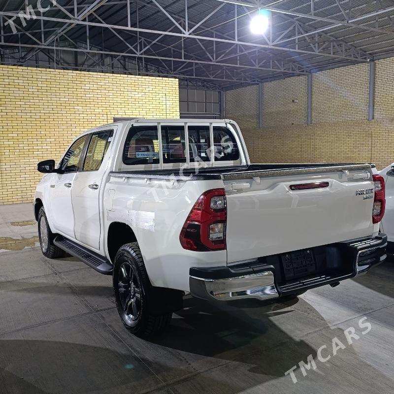 Toyota Hilux 2024 - 700 000 TMT - Мары - img 7