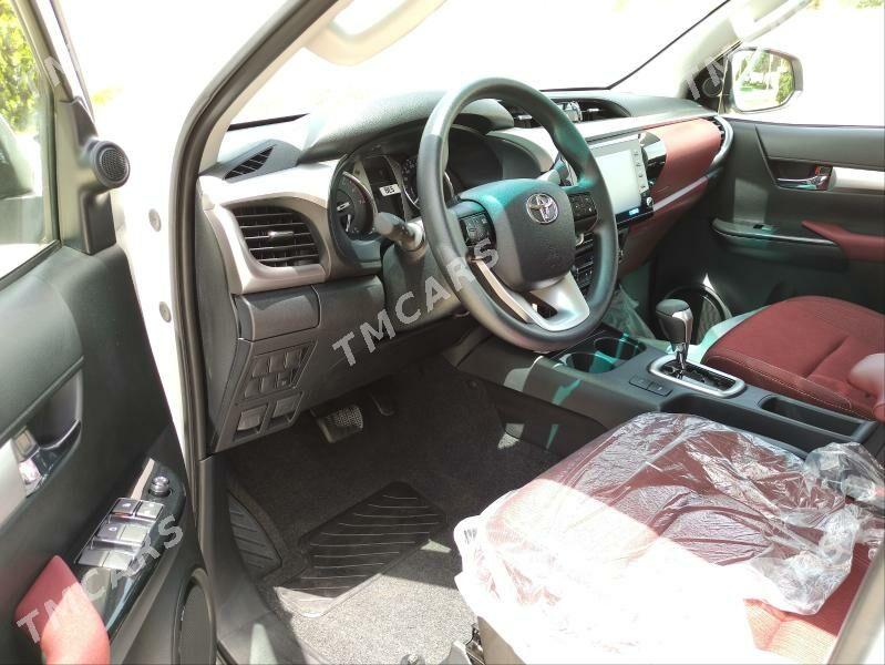 Toyota Hilux 2025 - 723 000 TMT - Aşgabat - img 8