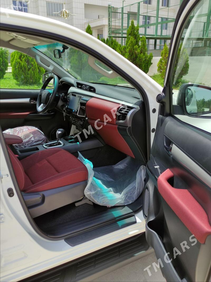 Toyota Hilux 2025 - 723 000 TMT - Aşgabat - img 6