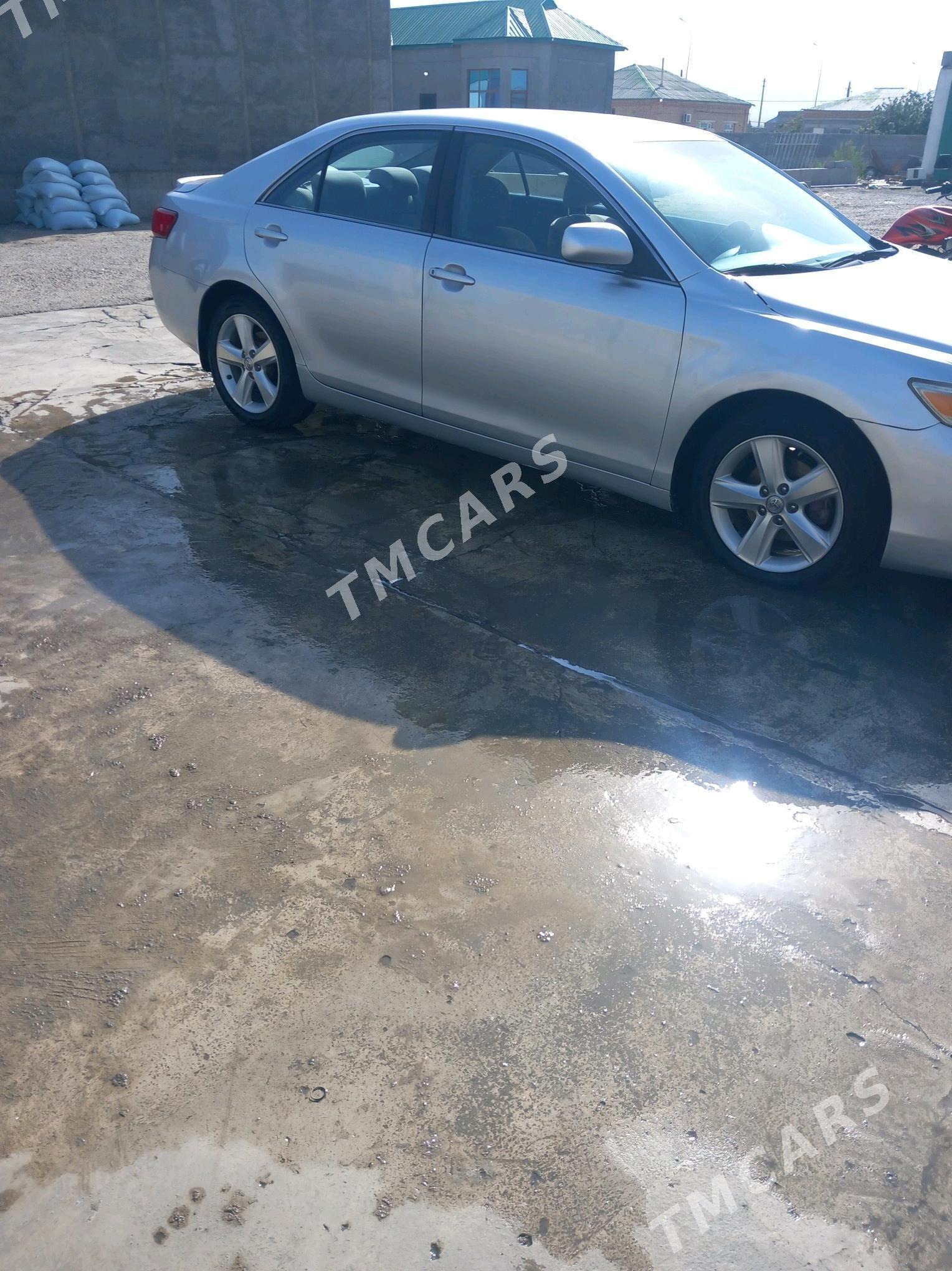 Toyota Camry 2010 - 135 000 TMT - Bäherden - img 3