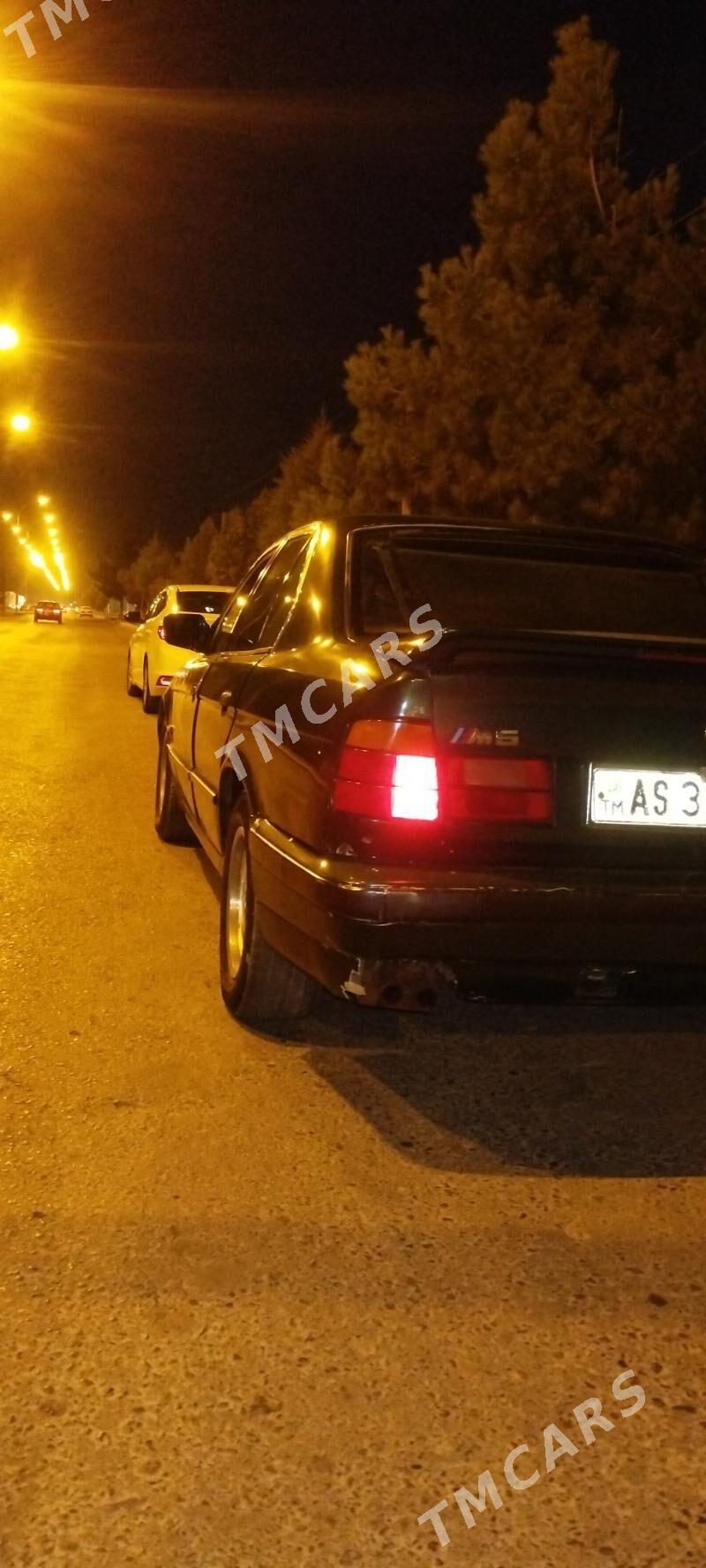 BMW 520 1992 - 40 000 TMT - Garabekewül - img 2