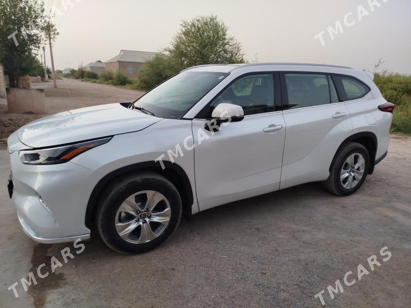 Toyota Highlander 2022 - 645 000 TMT - Tejen - img 6