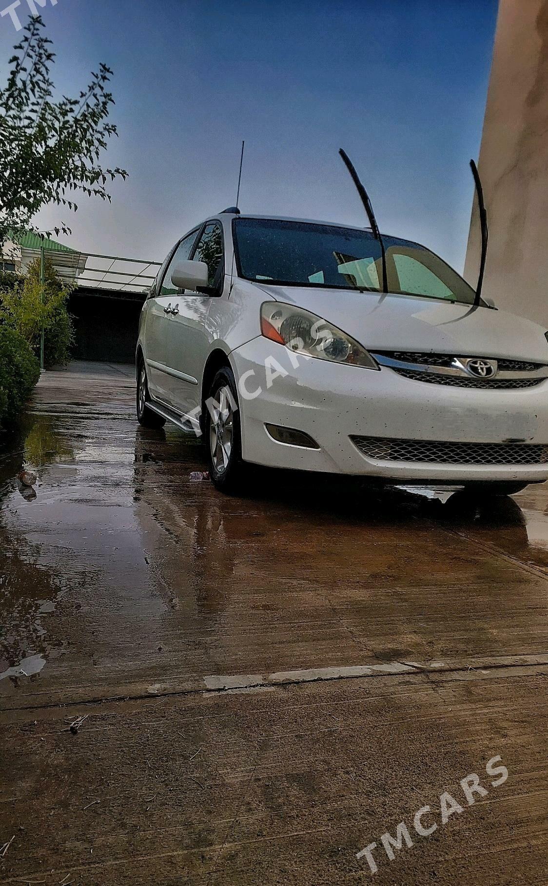 Toyota Sienna 2008 - 220 000 TMT - Ашхабад - img 3