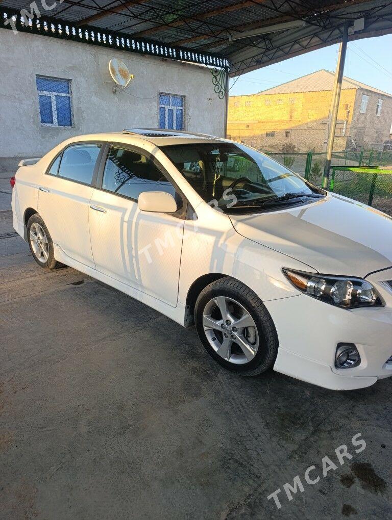 Toyota Corolla 2013 - 164 000 TMT - Туркменабат - img 4