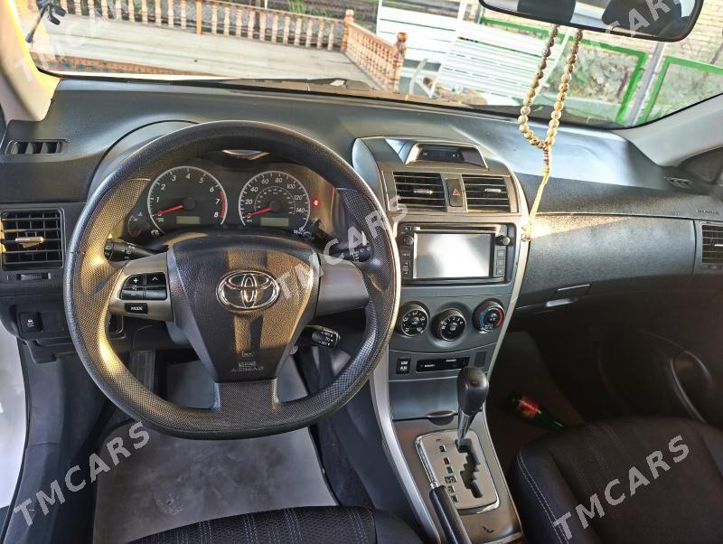 Toyota Corolla 2013 - 164 000 TMT - Туркменабат - img 8