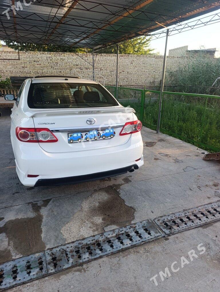 Toyota Corolla 2013 - 164 000 TMT - Туркменабат - img 3