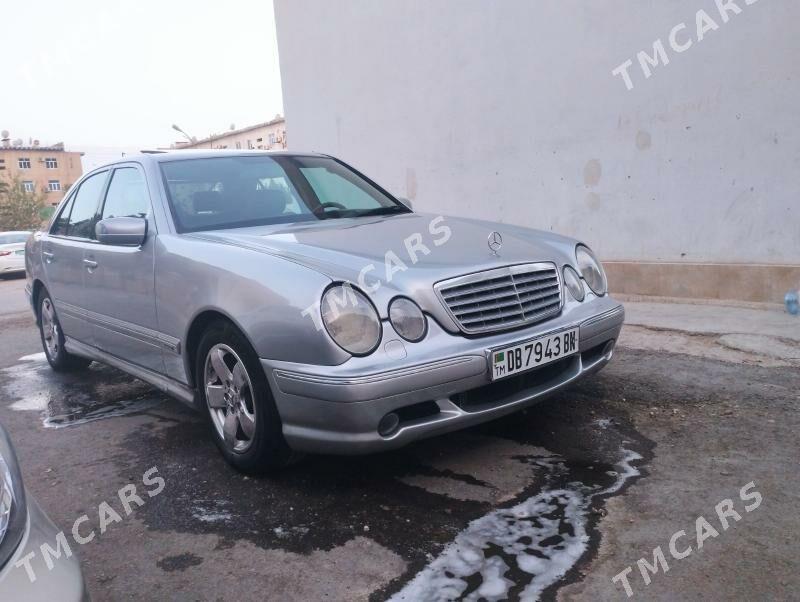 Mercedes-Benz E320 2001 - 125 000 TMT - Balkanabat - img 10