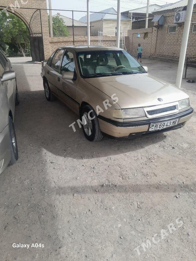 Opel Vectra 1989 - 30 000 TMT - Mary - img 5